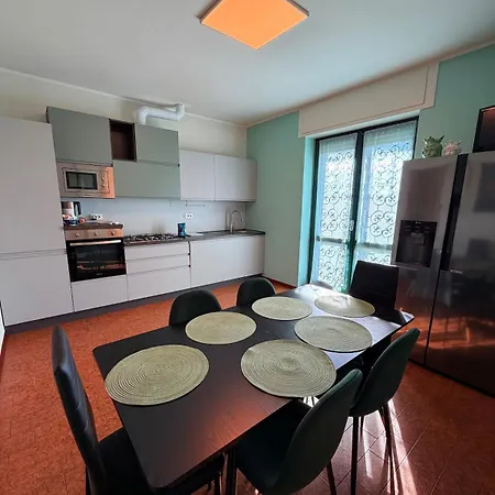Bianca, Maggiore, Parco Privato Esclusivo Apartment