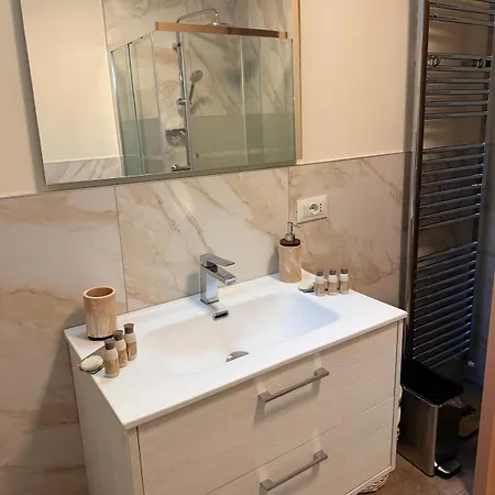 Appartamento Bianca, Maggiore, Parco Privato Esclusivo *