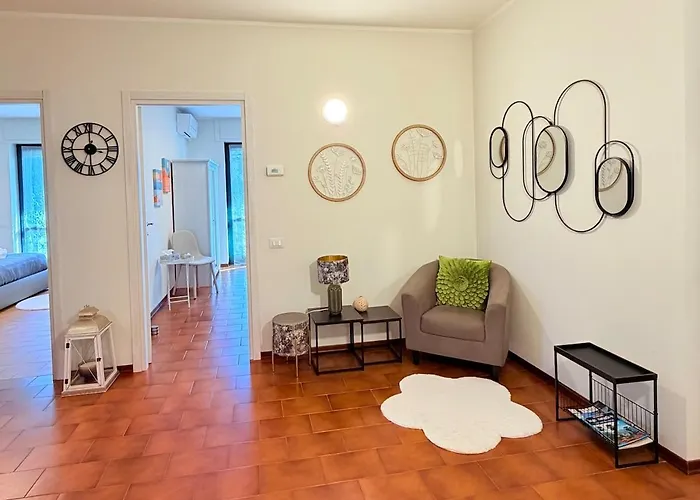 Apartment Bianca, Maggiore, Parco Privato Esclusivo *